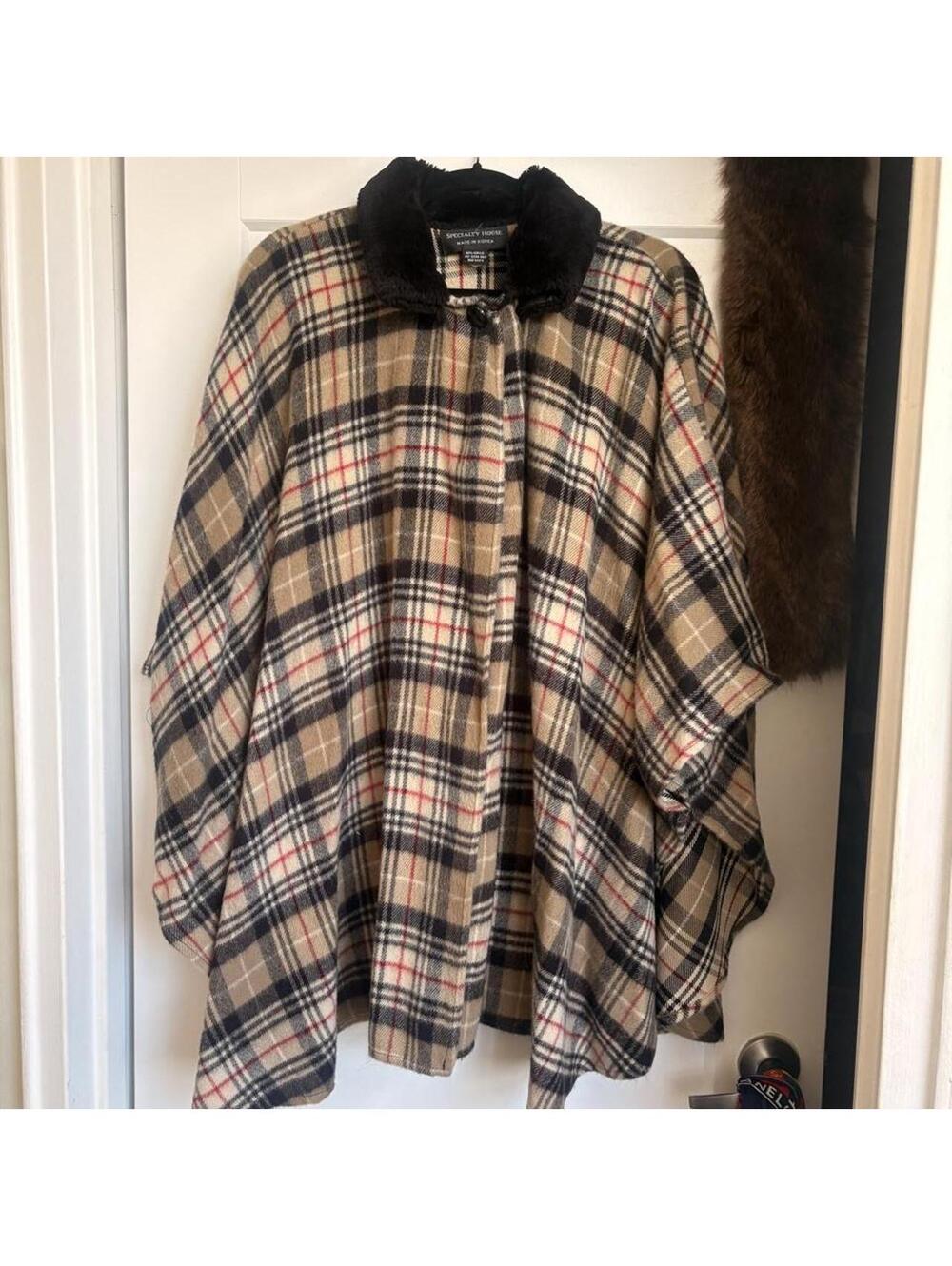 FUR COLLAR PONCHO